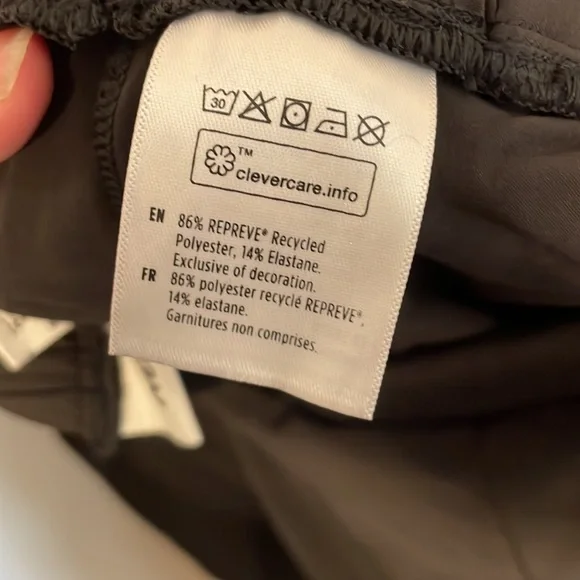 Tentree Hiking Pants. Black size XL. - Picture 5 of 5